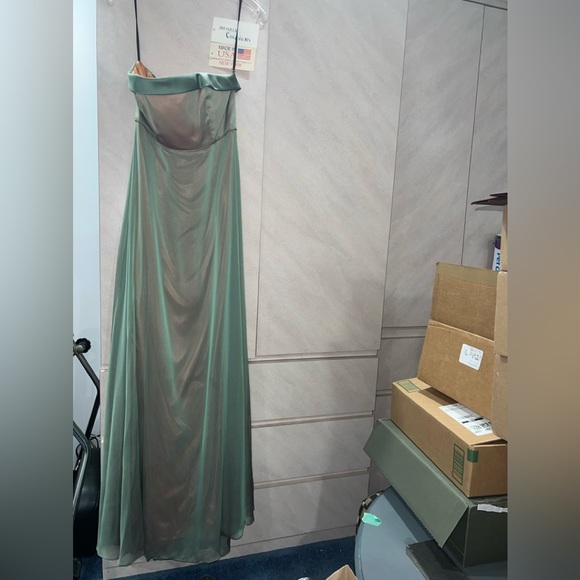 ๐ NWT Beautiful Sage Evening Party Dress pearlescent - Picture 6 of 7